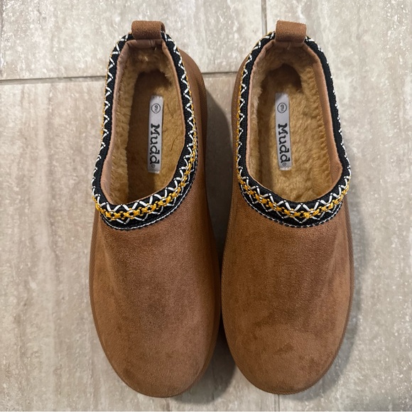 Mudd Tasman Platform chunky faux suede Tan Slippers shoes Size 9 cozycore preppy - Picture 3 of 8